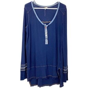 Free People We The Free Dallas Henley Tunic Top Size Medium Oversized Blue LS